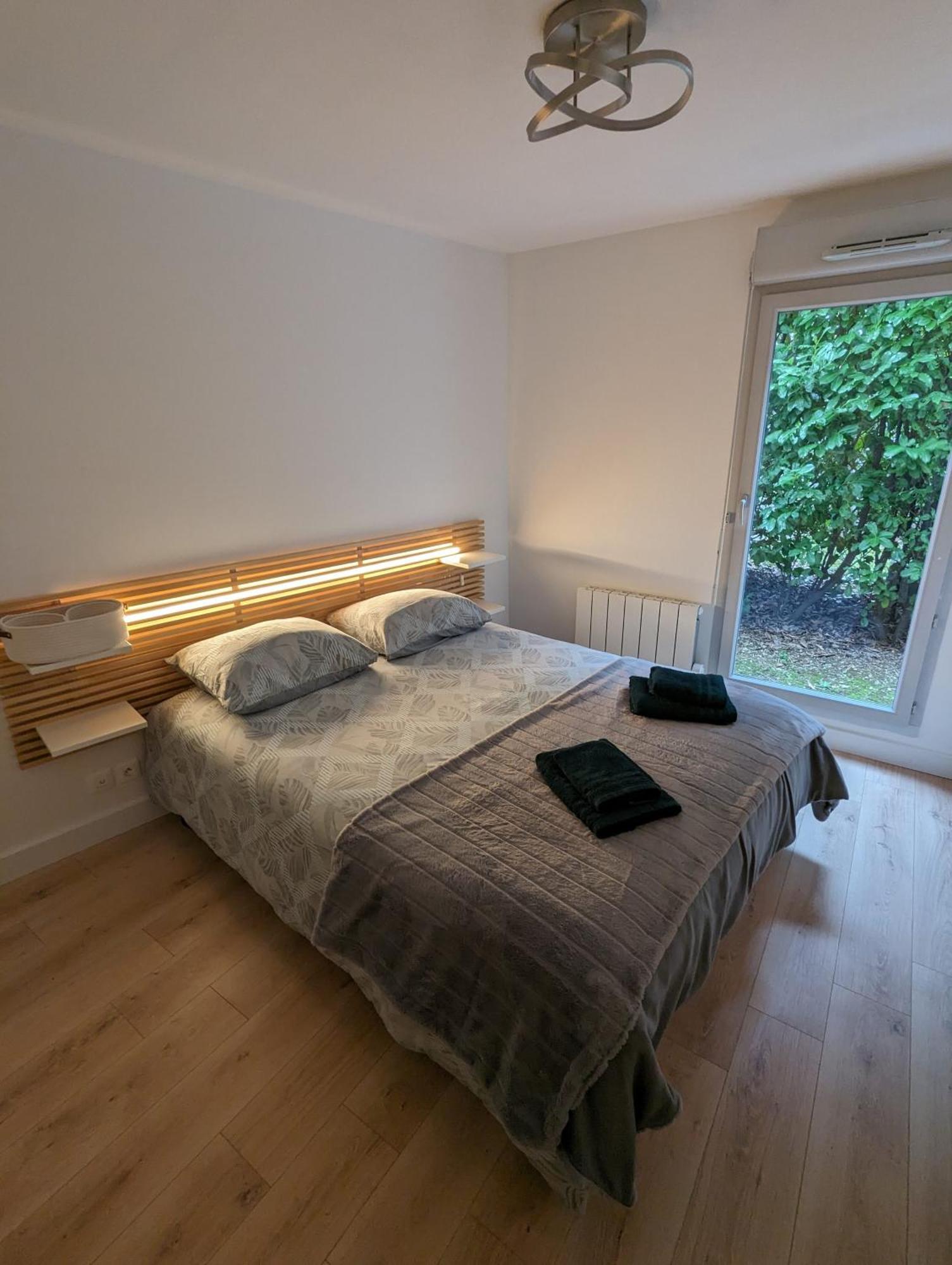 Comfort And Tranquility Near Lyon And Groupama Stadium, 4 Personnes Meyzieu Exterior photo